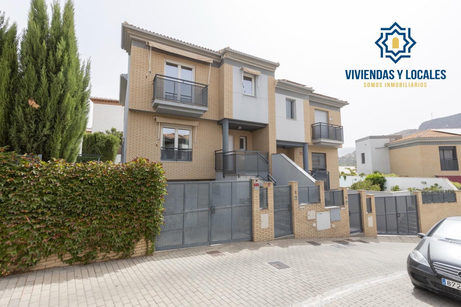 3 bedrooms Townhouse in Granada, Spain No. 213958