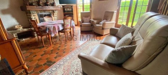 Casa de 4 dormitorios en Val-d'Oise, France No. 361370 5