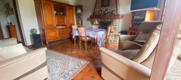 Casa de 4 dormitorios en Val-d'Oise, France No. 361370 4