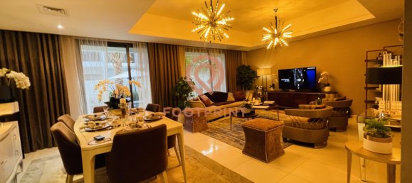 4 chambres Maison de ville à Dubai, UAE No. 24519 11