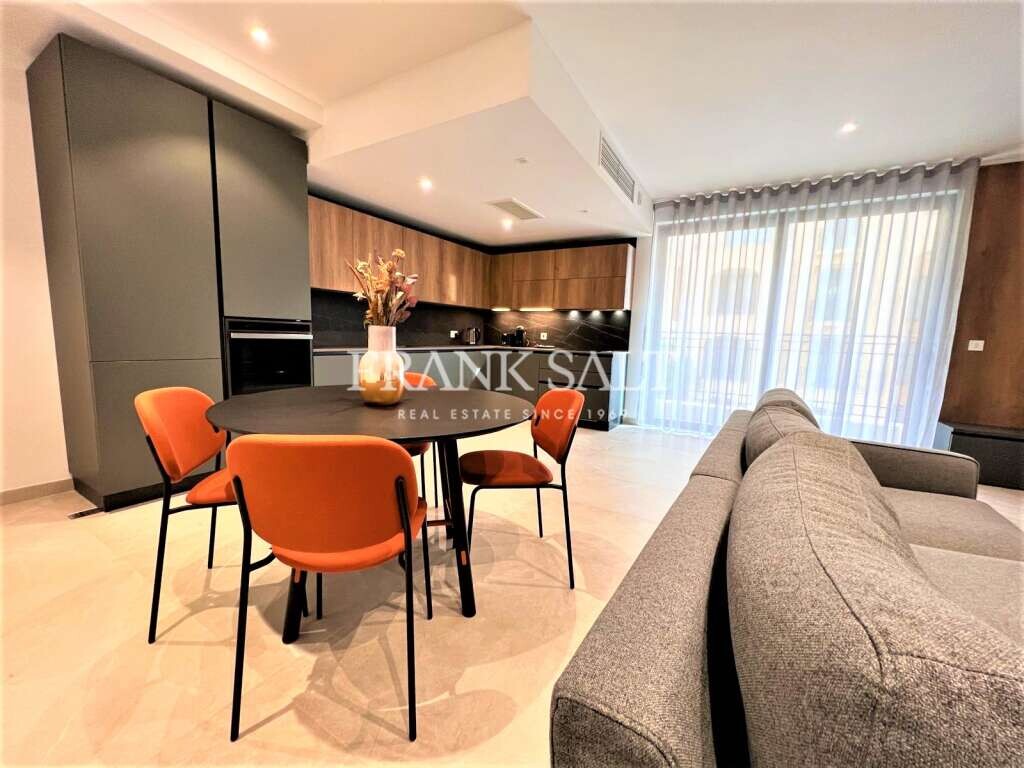 Apartamento T2 em Saint Julian's, Malta N.º 5409