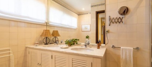 4 bedrooms House in Porto, Portugal No. 216558 7