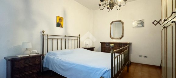 3 bedrooms Apartment in Prato, Italy No. 309890 10