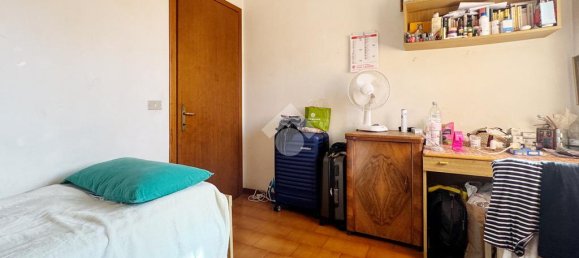 3 bedrooms Apartment in Prato, Italy No. 309890 16