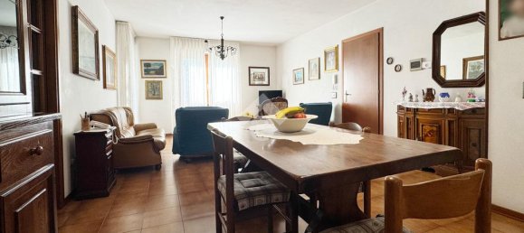 3 bedrooms Apartment in Prato, Italy No. 309890 3