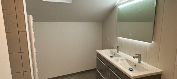 3 Schlafzimmer Wohnung in Villemoirieu, France, Nr. 198606 4