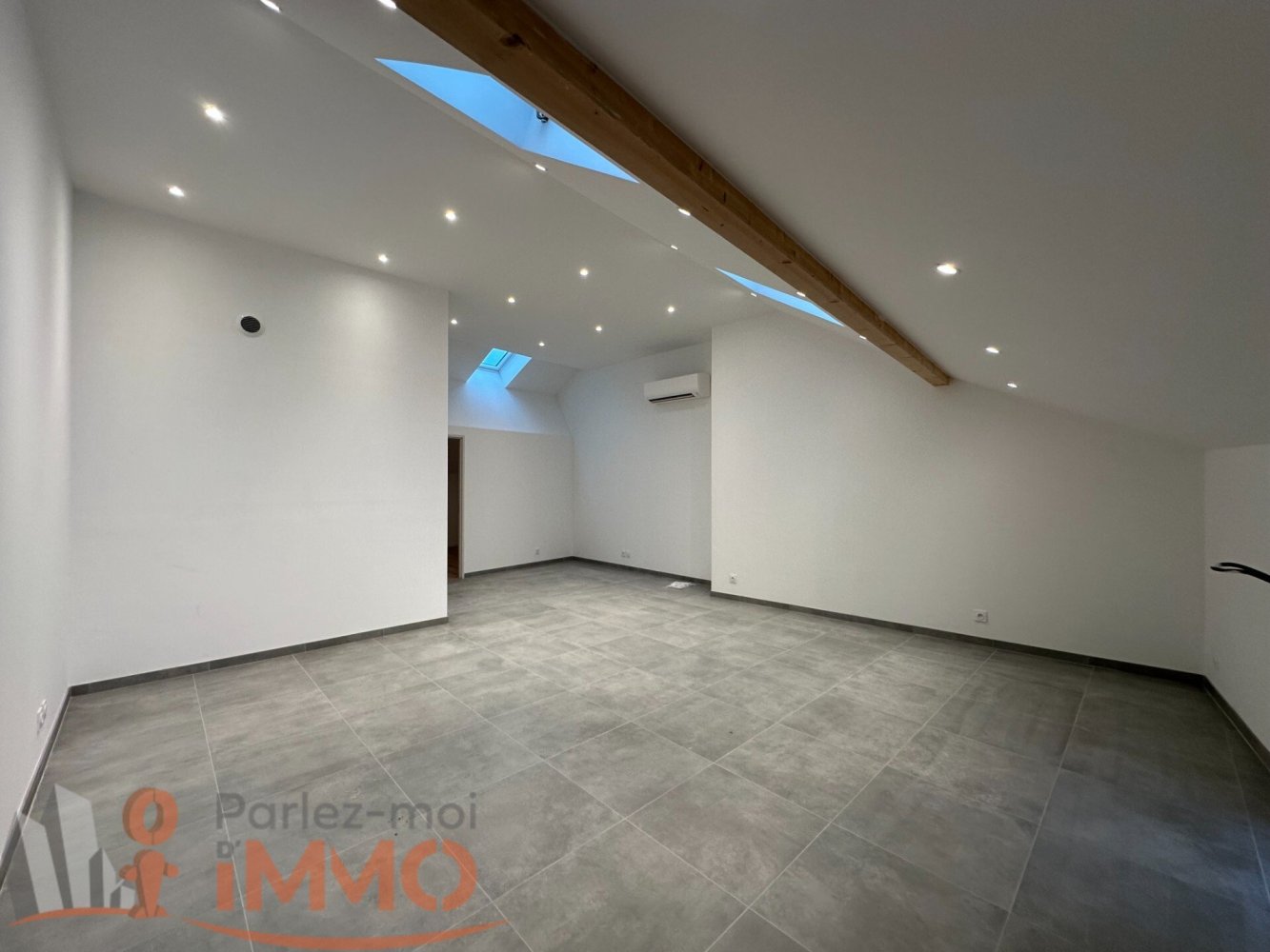 3 Schlafzimmer Wohnung in Villemoirieu, France, Nr. 198606