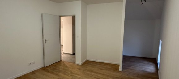 3 Schlafzimmer Wohnung in Villemoirieu, France, Nr. 198606 7