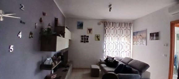 4 rooms Apartment in Grosseto, Italy No. 39312 4
