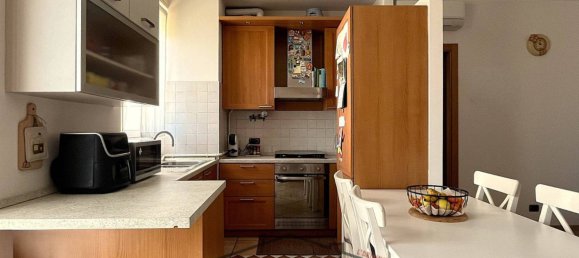 Квартира с 2 спальнями в Тавернерио, Италия № 350969 8