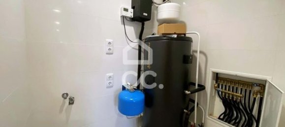 40m² Commercial property in Viseu, Portugal No. 89455 21