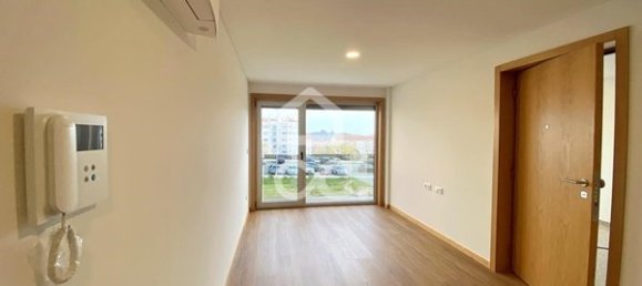 40m² Commercial property in Viseu, Portugal No. 89455 2