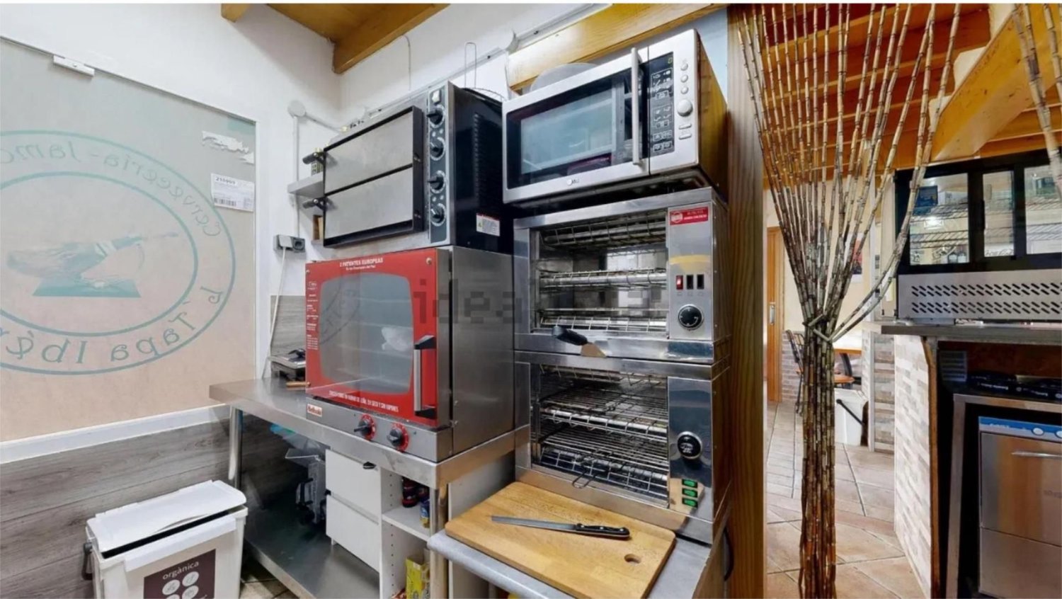 Коммерческая недвижимость 115м² в Валенсия, Испания № 234591