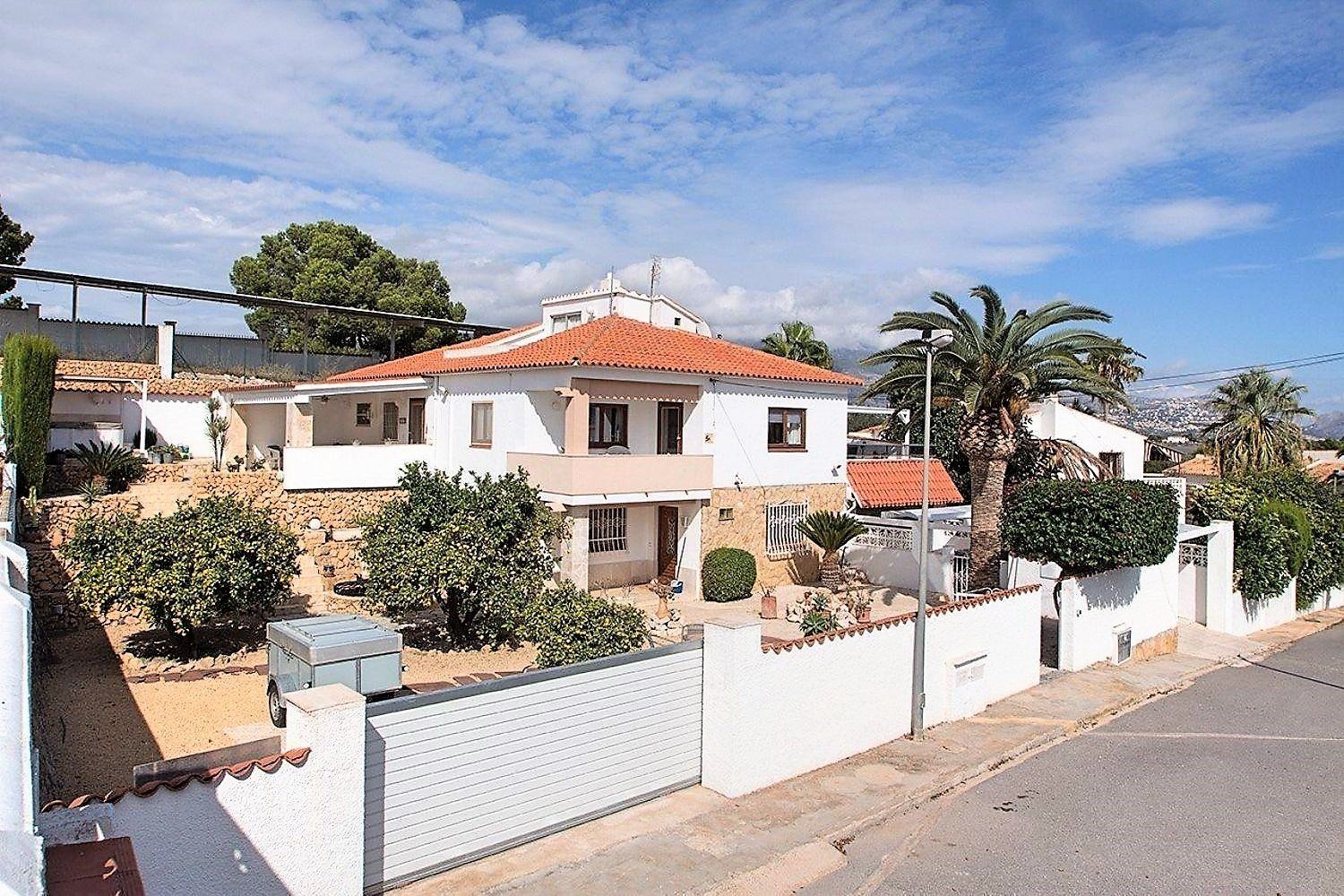 5 bedrooms Villa in L'Alfàs del Pi, Spain No. 4505