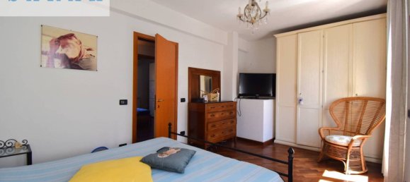 3 bedrooms House in Viareggio, Italy No. 264398 22