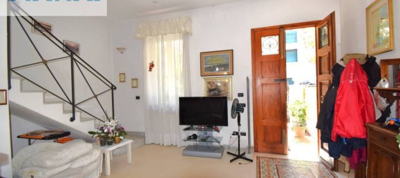 3 bedrooms House in Viareggio, Italy No. 264398 16