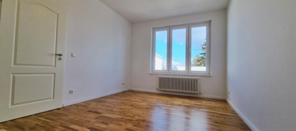 3 غرف نوم بناية في Buckow, Germany رقم 51786 11