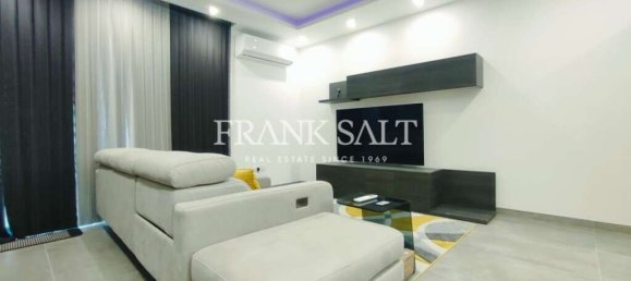 3 bedrooms Penthouse in Zurrieq, Malta No. 6398 2