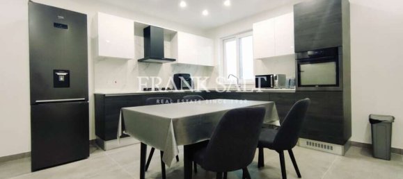 3 bedrooms Penthouse in Zurrieq, Malta No. 6398 4