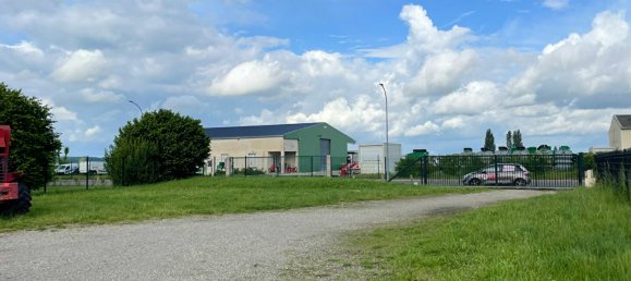 4 bedrooms House in Fleury, France No. 60147 3