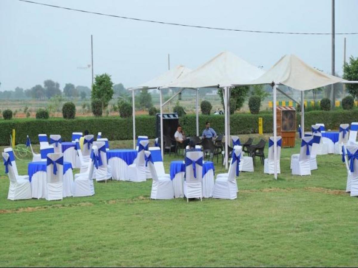  Land in Aligarh, India No. 31670