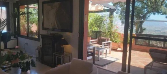Apartamento de 3 dormitorios en Marbella, Spain No. 246132 13