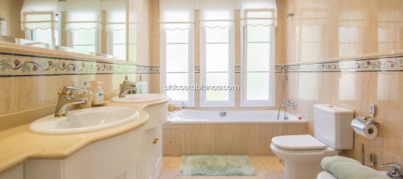 5 Schlafzimmer Haus in Alicante, Spain, Nr. 56343 17