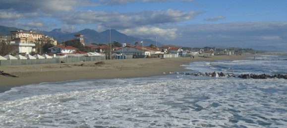 Casa de 2 habitaciónes en Massa, Italy No. 293245 26
