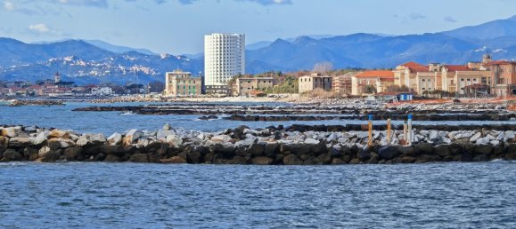 Casa de 2 habitaciónes en Massa, Italy No. 293245 36