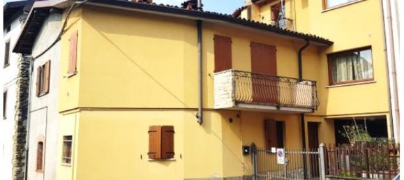 Apartamento de 4 habitaciónes en Cenate Sopra, Italy No. 300175 2