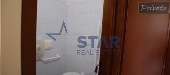 38m² Commercial property in Cinisello Balsamo, Italy No. 15391 5