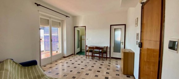 2 rooms Penthouse in Cambiano, Italy No. 35611 3