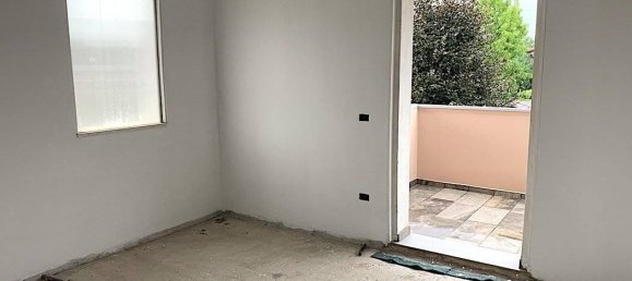 4 rooms Apartment in Morgano, Italy No. 160978 14