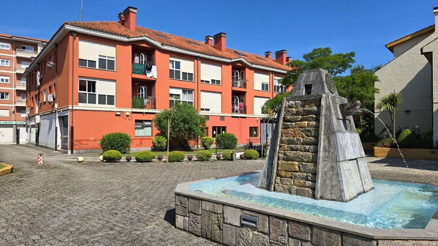 Duplex T4 em Llanes, Spain N.º 164448