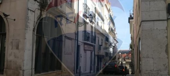 Edificio en Lisbon, Portugal 284 m² No. 72721 3