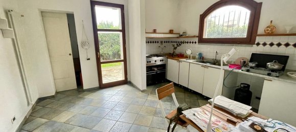 5 rooms House in Castelnuovo Magra, Italy No. 180523 14