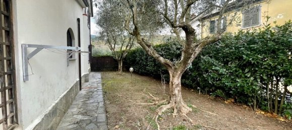 5 rooms House in Castelnuovo Magra, Italy No. 180523 8
