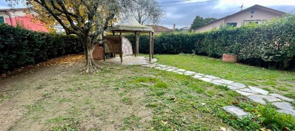 5 rooms House in Castelnuovo Magra, Italy No. 180523 5