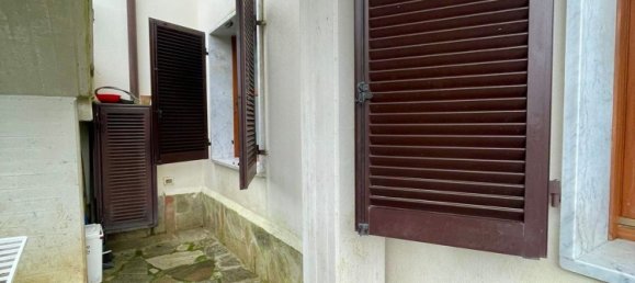 5 rooms House in Castelnuovo Magra, Italy No. 180523 10