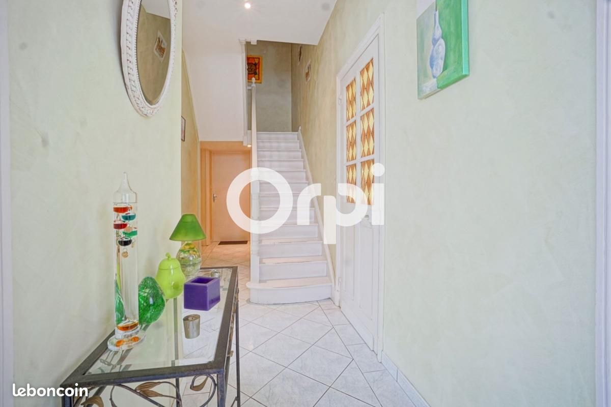 3 bedrooms Townhouse in Bapaume, France No. 93218