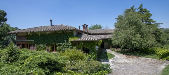 6 bedrooms Villa in Montepulciano, Italy No. 109791 4