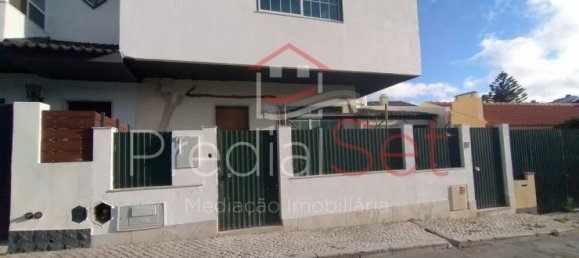 Casa de 3 dormitorios en Cascais, Portugal No. 28000 50