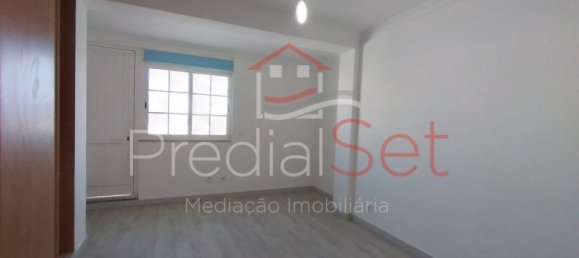 Casa de 3 dormitorios en Cascais, Portugal No. 28000 25