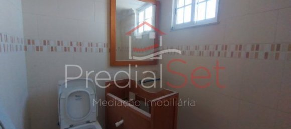 Casa de 3 dormitorios en Cascais, Portugal No. 28000 28