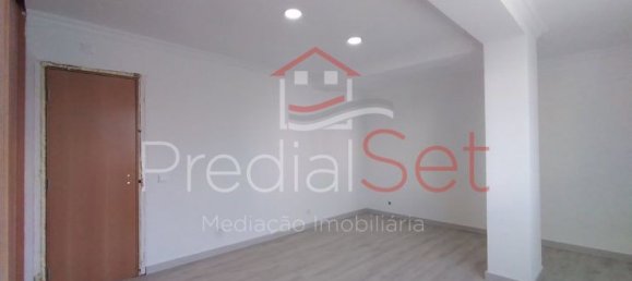 Casa de 3 dormitorios en Cascais, Portugal No. 28000 21