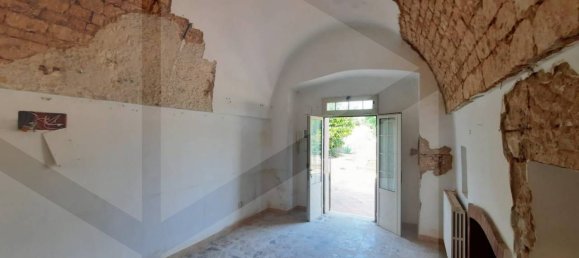 4 rooms Villa in Locorotondo, Italy No. 24753 16