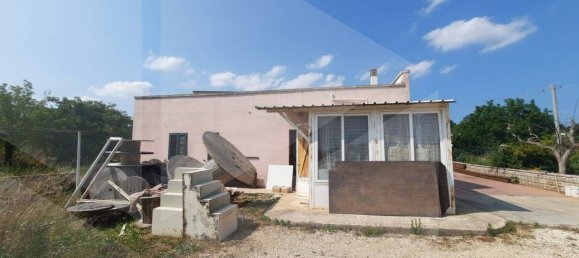 4 rooms Villa in Locorotondo, Italy No. 24753 7