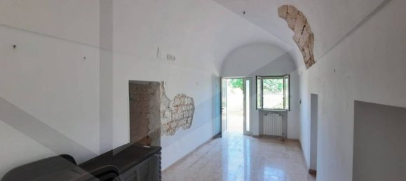 4 rooms Villa in Locorotondo, Italy No. 24753 12