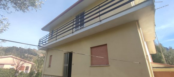 Вилла с 6 комнатами в Монтелепре, Италия № 176154 2