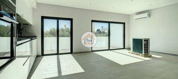 2 bedrooms Apartment in Quelfes, Portugal No. 149992 8